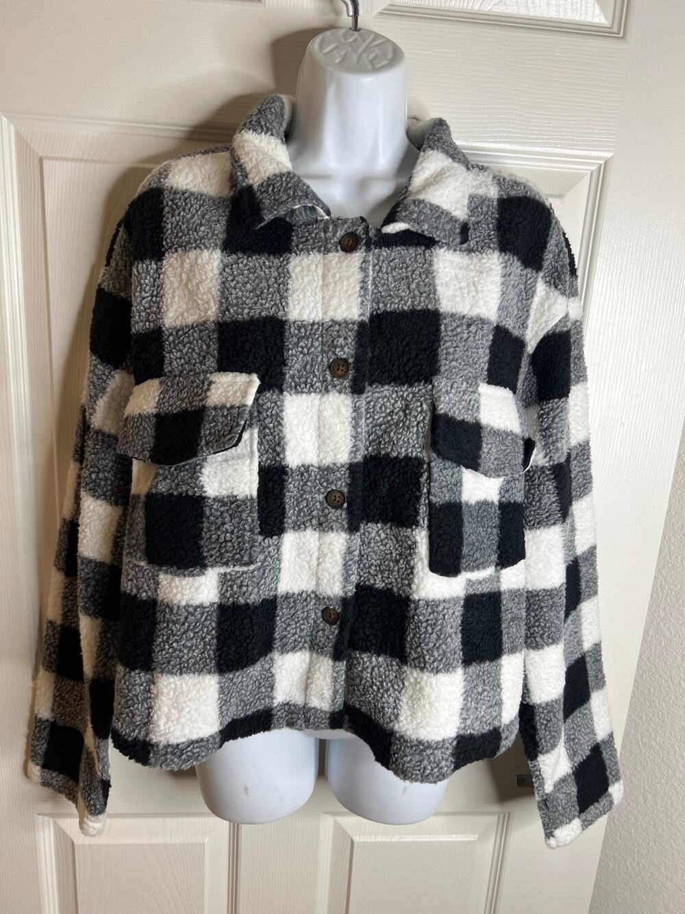 Love, Fire Women's Cropped Sherpa Jacket NEW ~ Size 2X